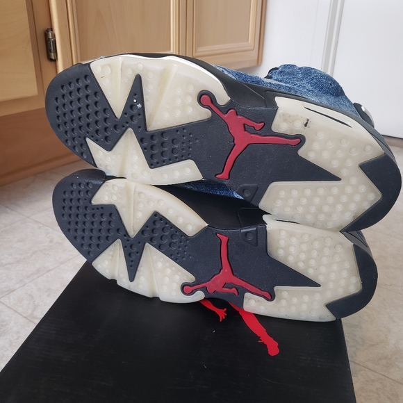 Jordan 6 Washed Denim - Picture 10 of 16
